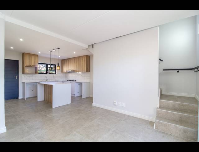 3 BEDROOM TOWNHOUSE TO LET IN HARFIELD VILLAGE
